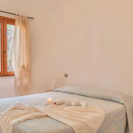 With Air Conditioning And Private Outdoor Area In The Center Of San Teodoro Aparthotel