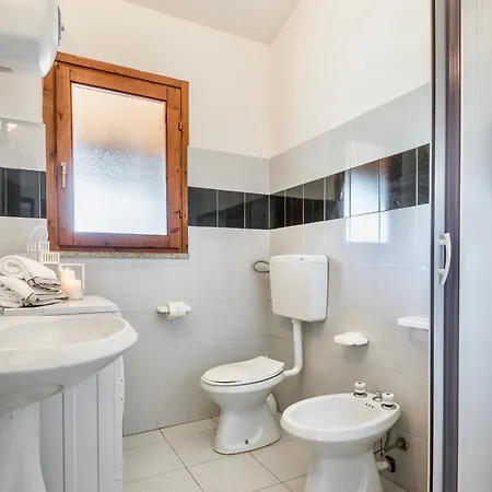 With Air Conditioning And Private Outdoor Area In The Center Of San Teodoro Aparthotel *