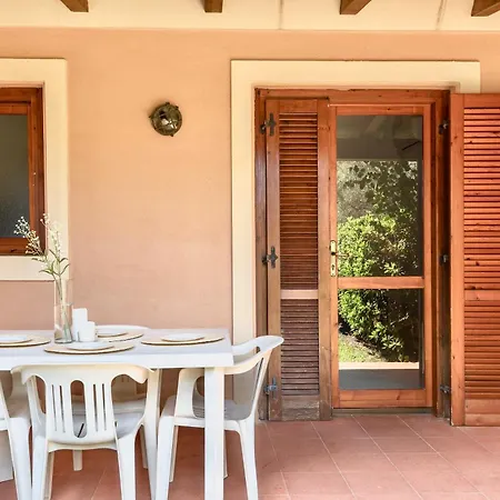 With Air Conditioning And Private Outdoor Area In The Center Of *