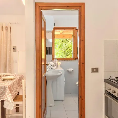 With Air Conditioning And Private Outdoor Area In The Center Of * San Teodoro (Sardinia)