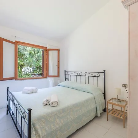 Apart-hotel With Air Conditioning And Private Outdoor Area In The Center Of 3*