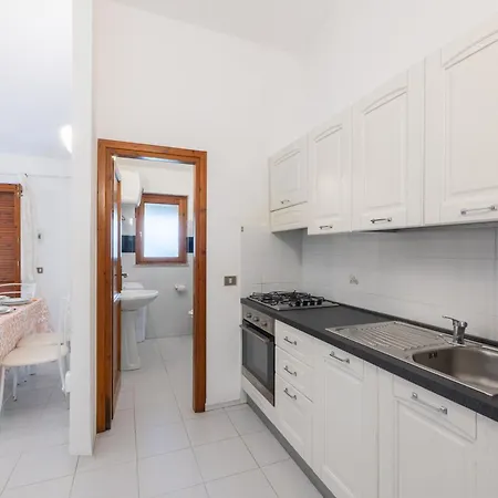 Apart-hotel With Air Conditioning And Private Outdoor Area In The Center Of San Teodoro (Sardinia)